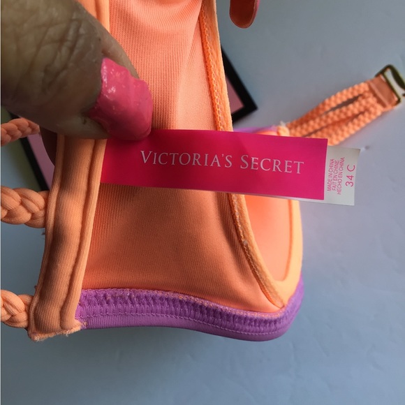 VICTORIAS SECRET STRAPLESS PURPLE BIKINI TOP NWOT SIZE 34C - Picture 10 of 16